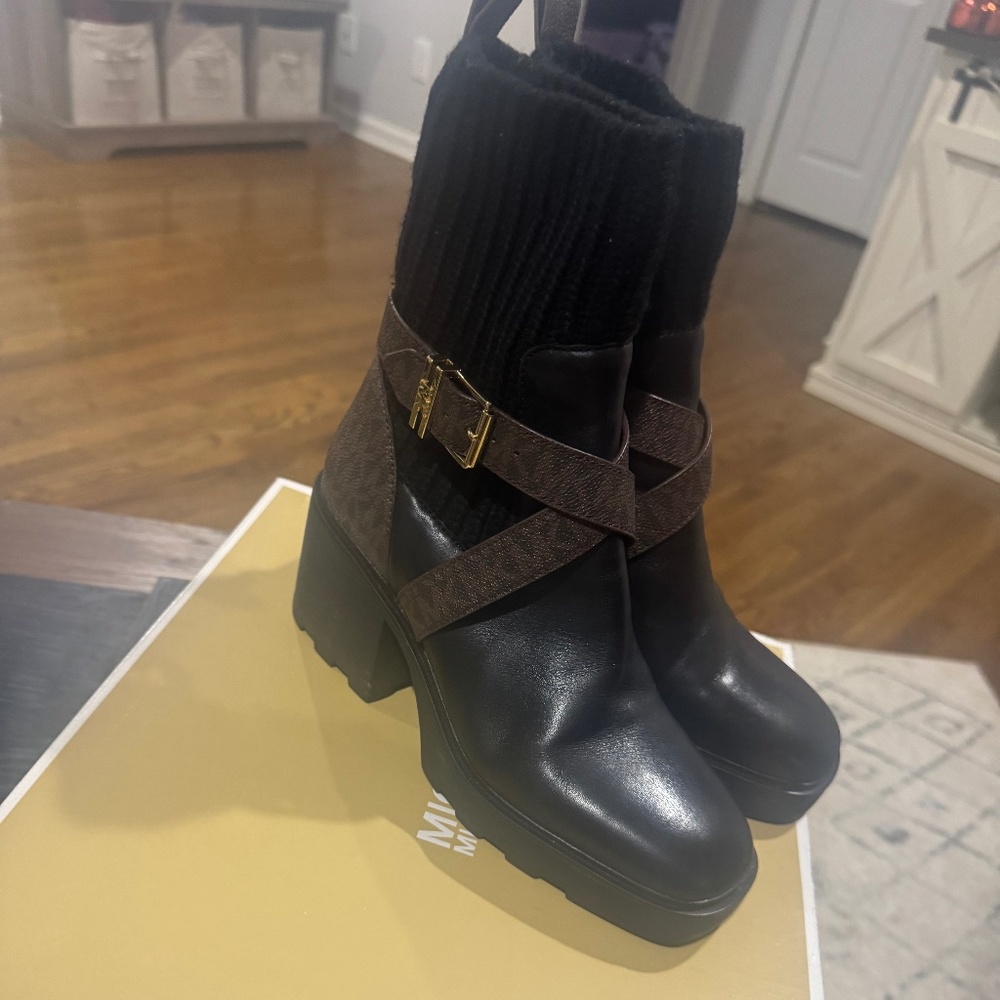 Michael Kors Boots